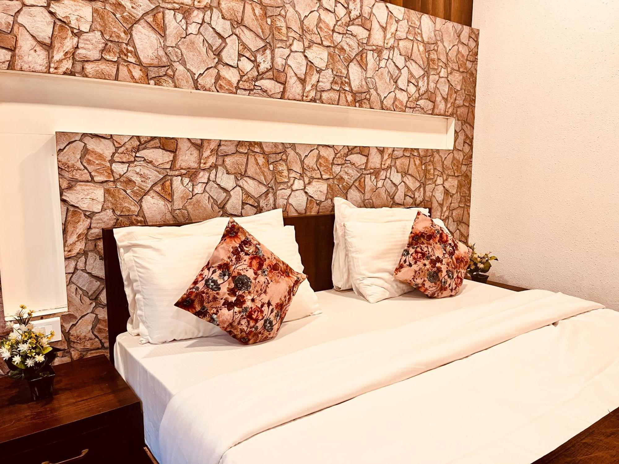 Munnar Tea Estate Cottage And Resort - Away From City Hustle エクステリア 写真